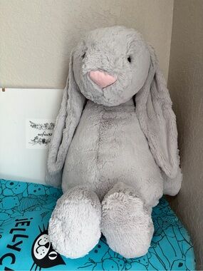 Authentic Jellycat Really Big Bashful Grey Bunny Plush with Dust Bag NWT
